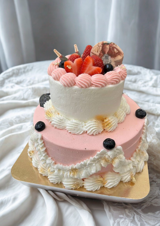 2 layer decoration cake